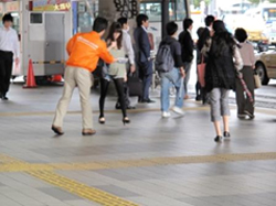 渋谷駅周辺でのチラシ配布
