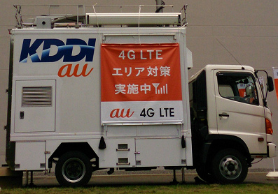 写真: 「4G LTE」対応車載型基地局 側面