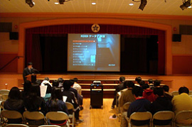 写真: 12/14開催 ニューヨーク日本人学校にて