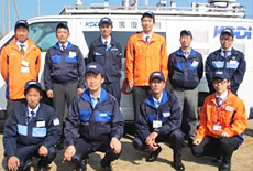 写真: 訓練に参加した社員