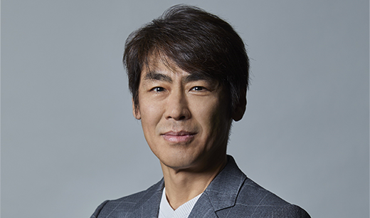 顔写真：藤倉 尚 氏